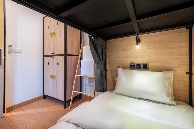โรงแรมเปิดใหม่ กรุงเทพ Siam Subway Hostel and Cafe 3