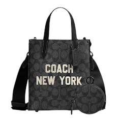 กระเป๋าโท้ท Relay Tote Bag 17 In Signature Canvas With Coach Graphic