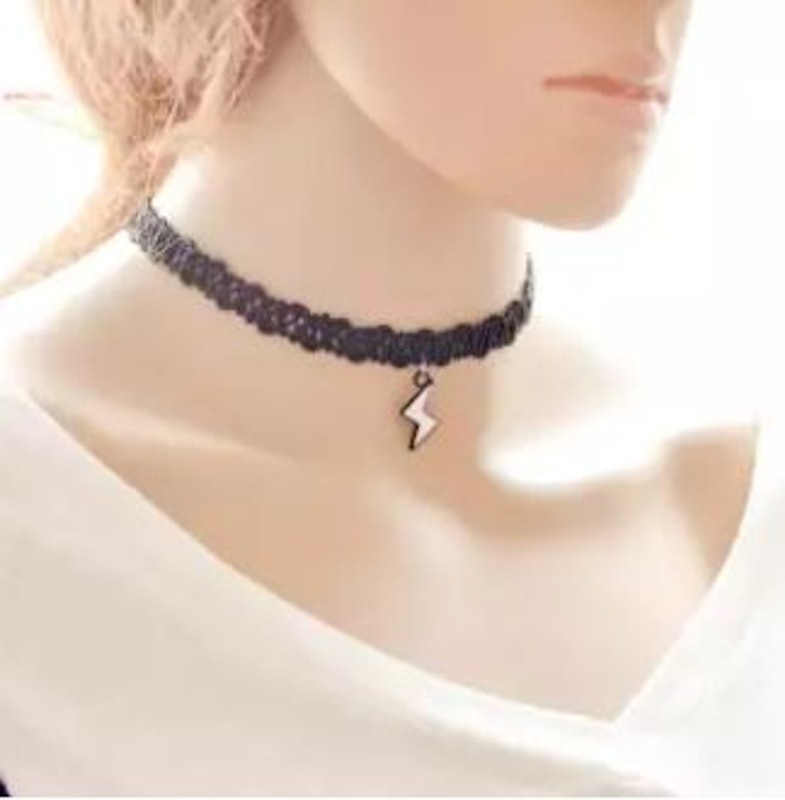10. No Brand – New Black Velvet Choker 1