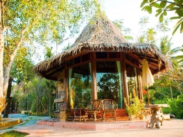 ที่พักอัมพวา Amphawa Club Resort & Spa 3