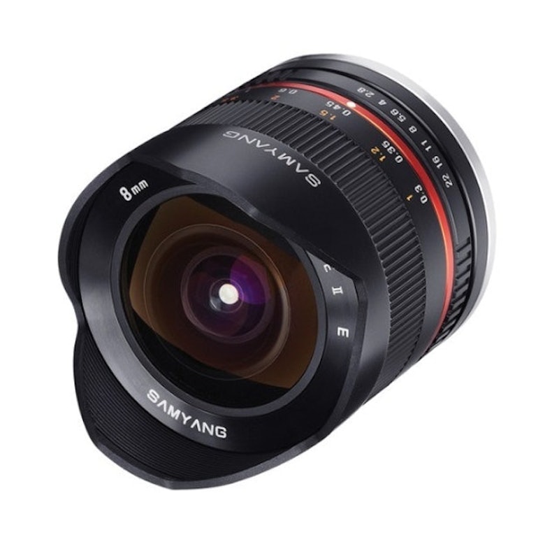 8mm F2.8 UMC 3