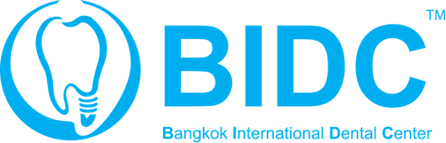 รักษารากฟัน ที่ไหนดี ปี 2026 อยู่ได้นาน โดยทันตแพทย์ผู้เชี่ยวชาญ 4