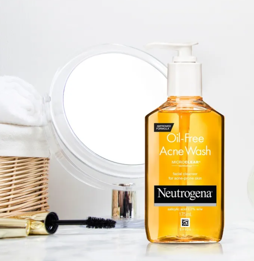 Oil-Free Acne Wash 3