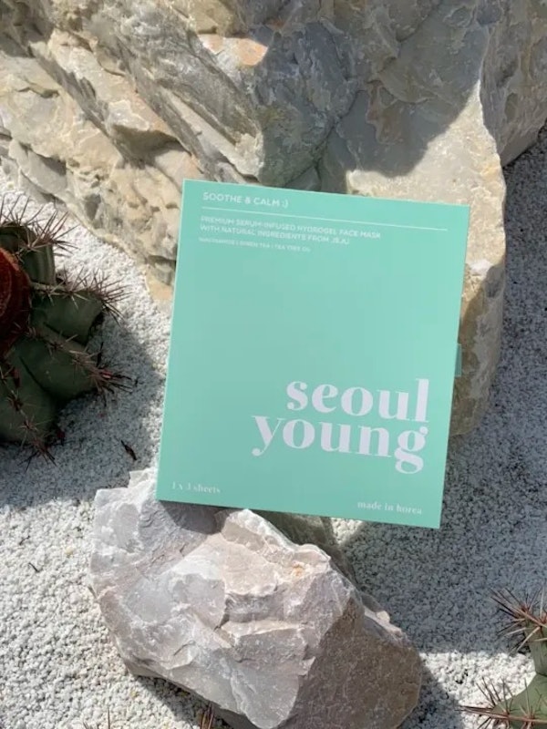Soothe & Calm Hydrogel Face Mask 3