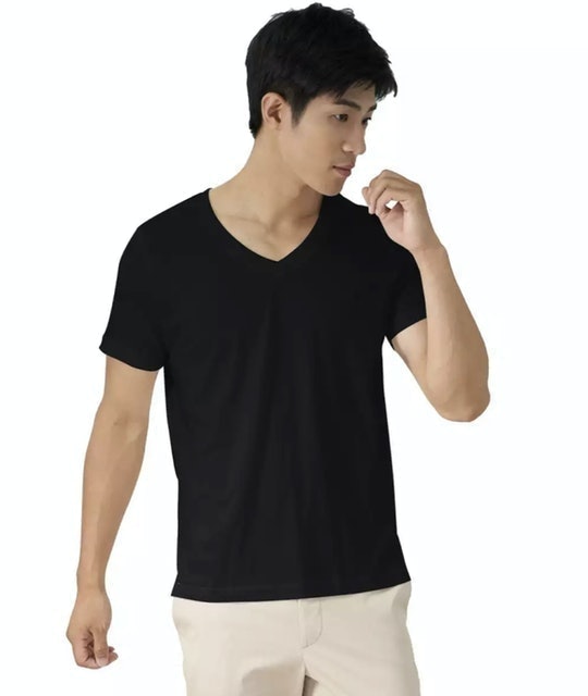10 เสื้อยืดคอวี ยี่ห้อไหนดี ปี 2026 รวมเสื้อผู้หญิง ผู้ชาย 1