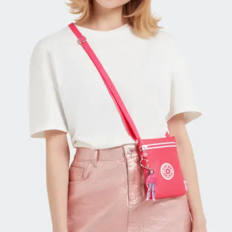 กระเป๋าผ้า รุ่น Afia สี Lively Pink Barbie X Kipling 3