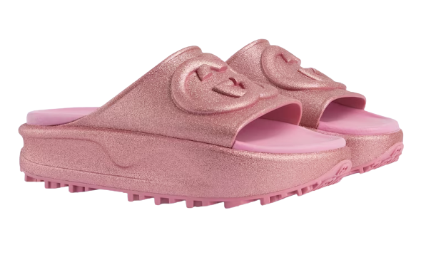 รองเท้าแตะ Gucci ผู้หญิง รุ่น Interlocking G Slide Sandal  1