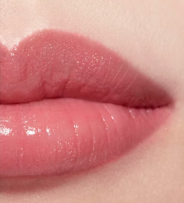 Les Beiges Lip Balm ลิปแคร์เพิ่มความชุ่มชื้น พร้อมสีจางๆ 2