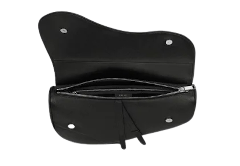 กระเป๋า Dior ผู้ชาย รุ่น Maxi Saddle Bag 2