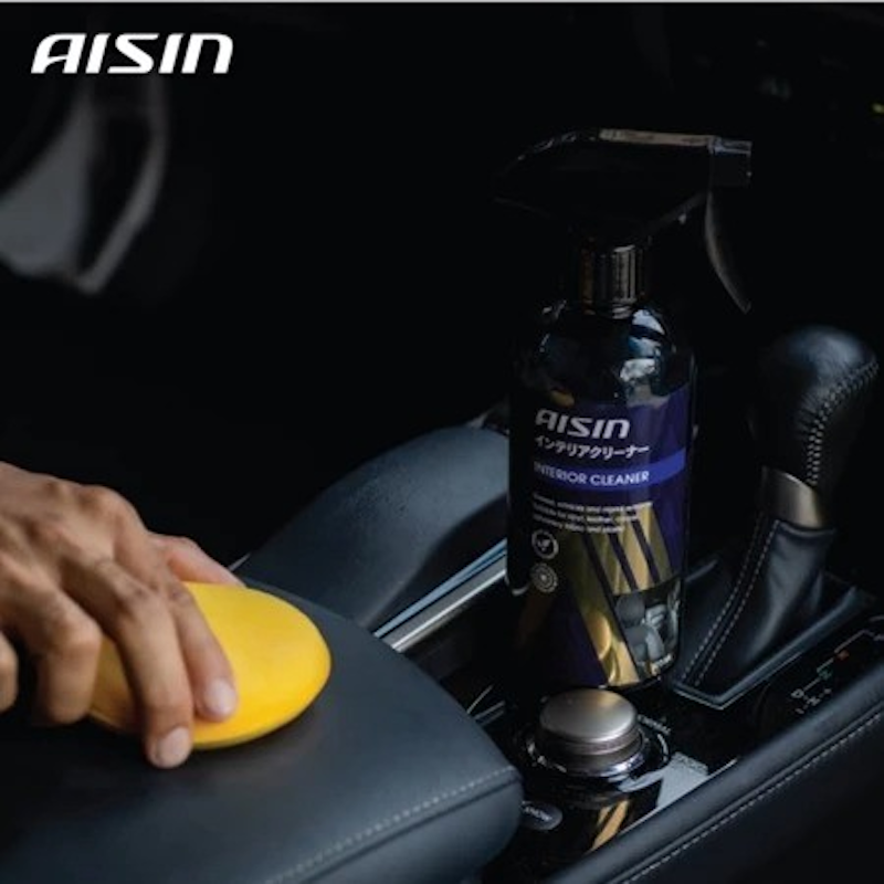 น้ำยาทำความสะอาดภายในรถยนต์ Interior Cleaner 2