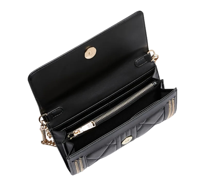 กระเป๋า LYN รุ่น Olly Wallet On Chain 3