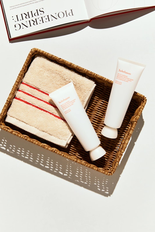 White Ginseng Renewing Refining Mask 3