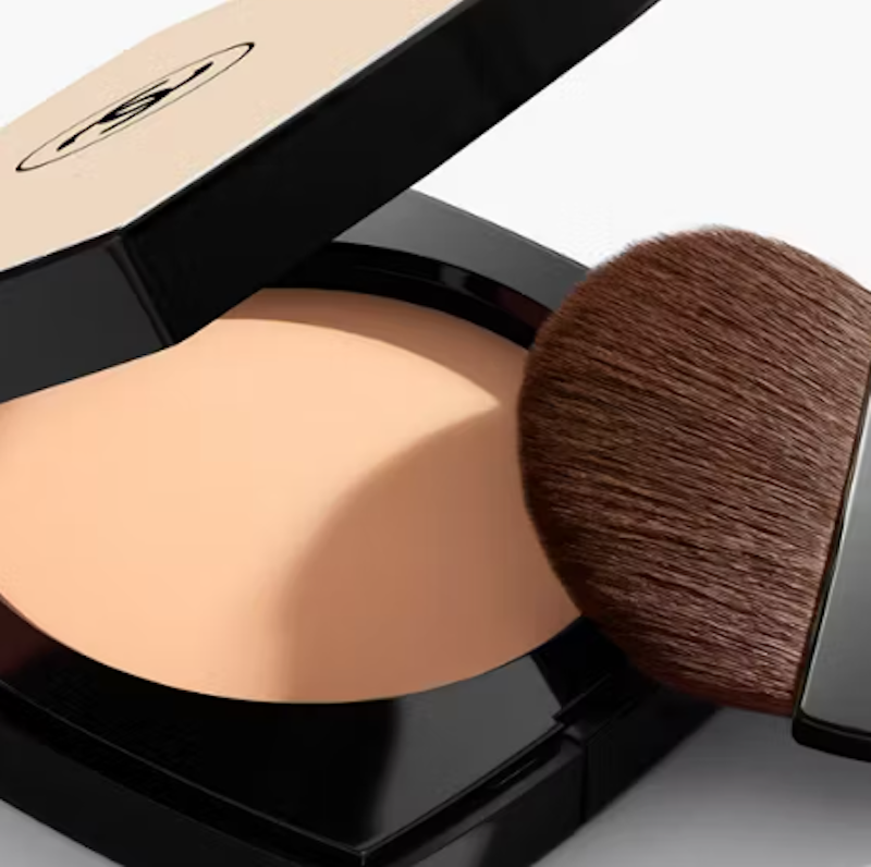 Les Beiges Healthy Glow Sheer Powder 2
