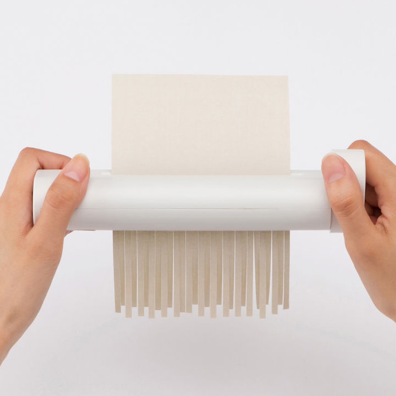 เครื่องทำลายเอกสารขนาดพกพา Handy Shredder 2