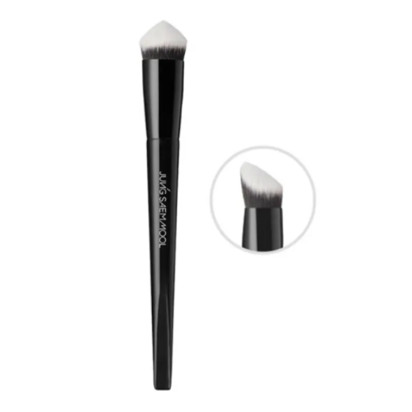 Masterclass Foundation Brush  2