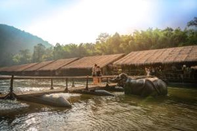 ที่พักกาญจนบุรี ริมน้ำ ริเวอร์แคว จังเกิ้ลราฟท์ รีสอร์ท 2