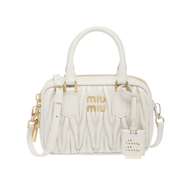 กระเป๋า รุ่น  Matelassé Nappa Leather Top-Handle Bag 2
