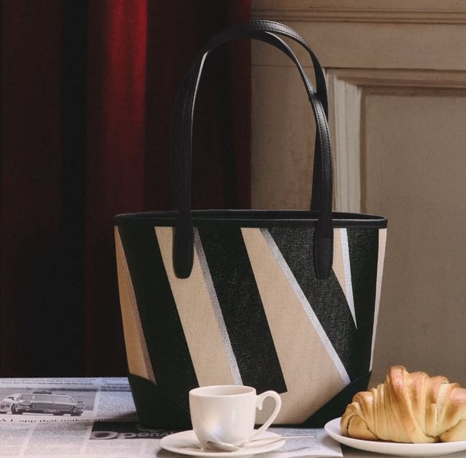กระเป๋า x UNO Mini City Tote Decaf 2
