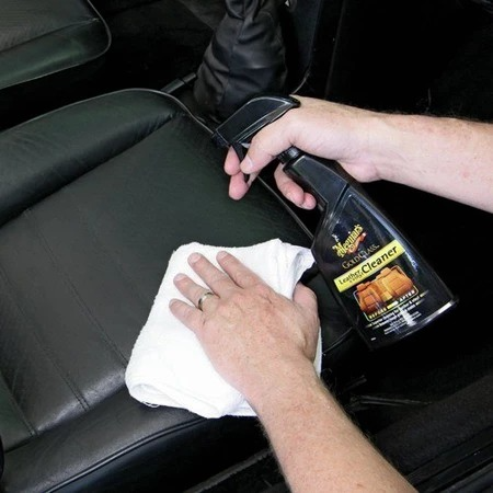 น้ำยาดูแลเบาะหนัง Gold Class Rich Leather Cleaner & Conditioner 2