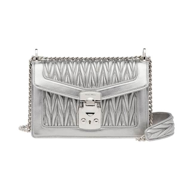 กระเป๋า Miu Miu  รุ่น Miu Confidential Matelassé Nappa Leather Bag 6