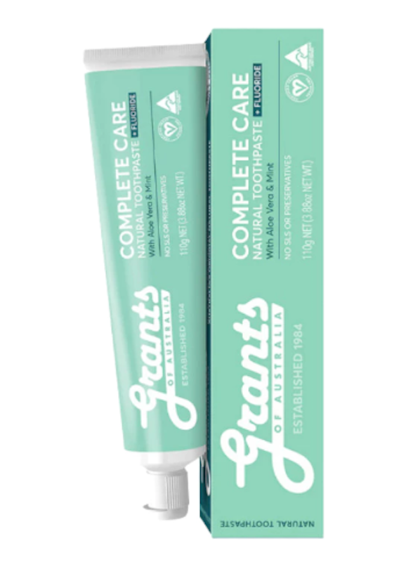 ยาสีฟันธรรมชาติ Complete Care with Fluoride Natural 1