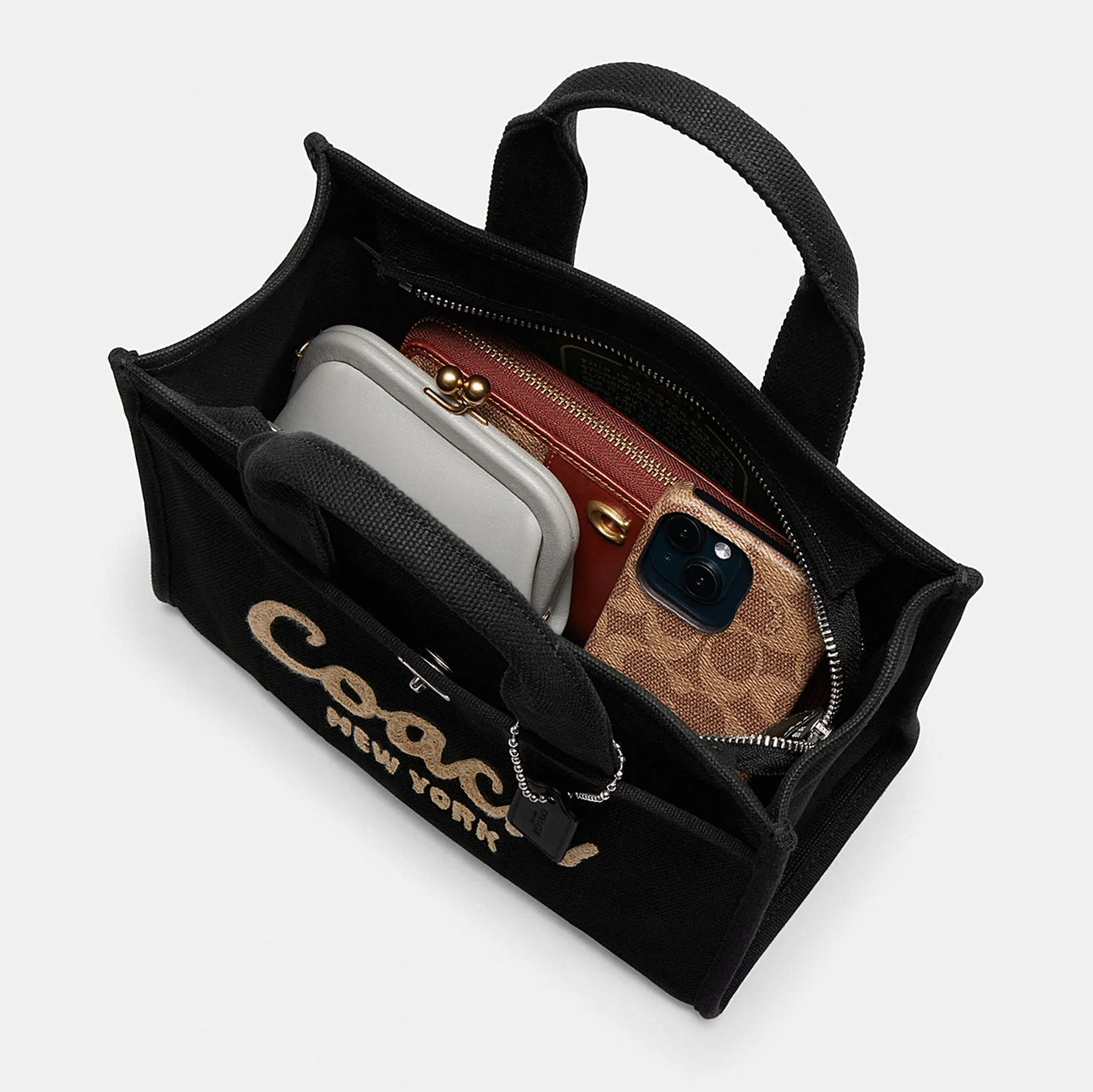 กระเป๋าโท้ท Cargo Tote 26 3