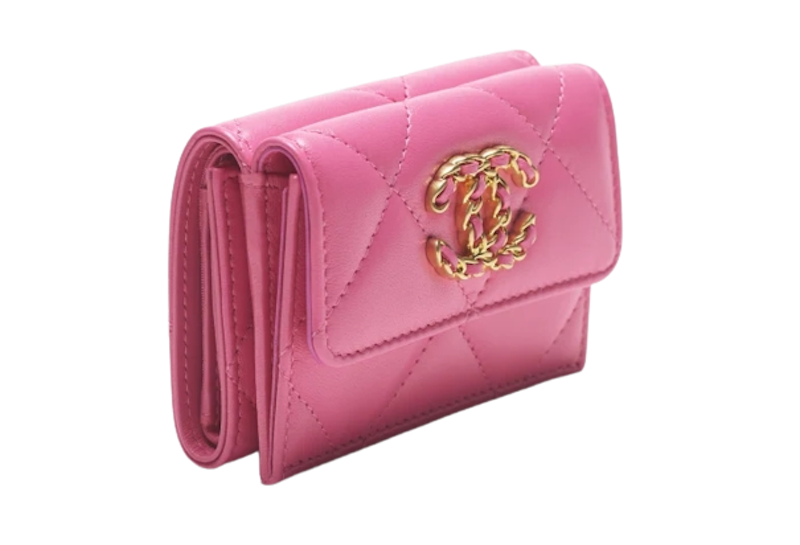 กระเป๋าสตางค์ รุ่น CHANEL 19 Small Flap Wallet 2