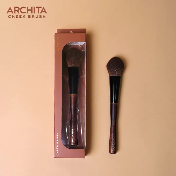 Cheek Brush  2