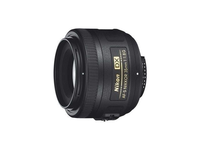 เลนส์ Nikon รุ่น AF-S DX NIKKOR 35 mm f / 1.8G 2