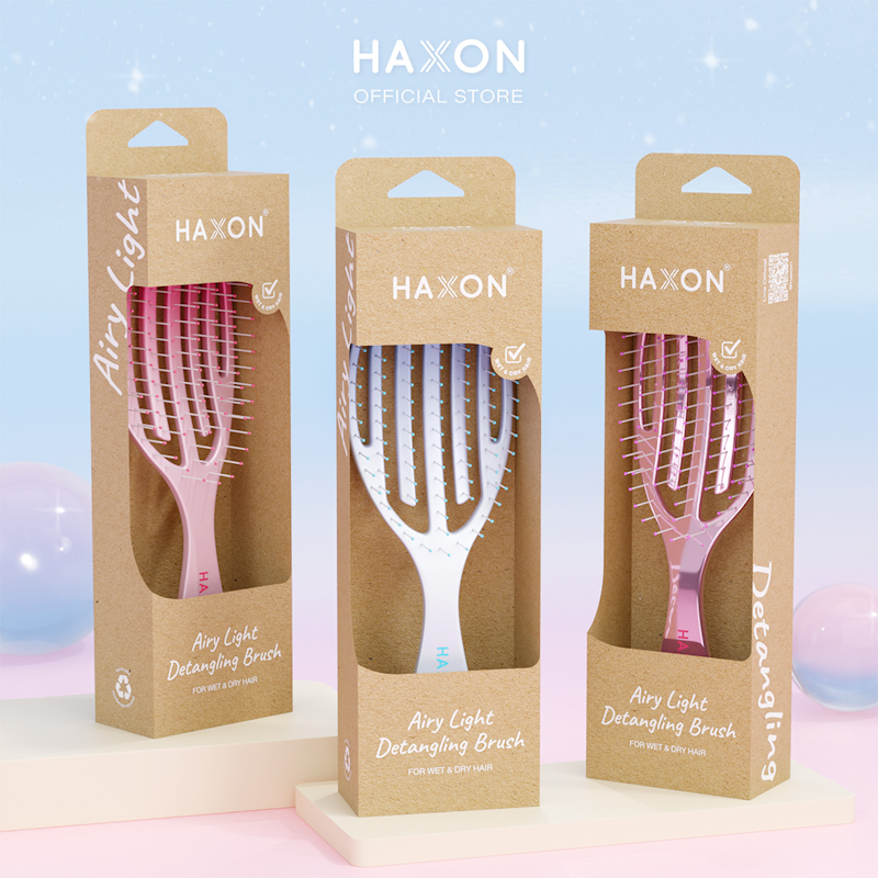 Airy Light Detangling Brush 3