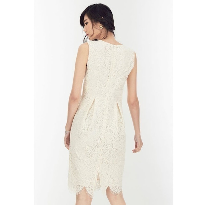 เดรสลูกไม้ สีขาวนวล Lace Dress 2