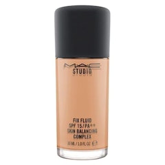 Studio Fix Fluid SPF 15 Foundation