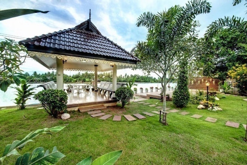 ที่พักอัมพวา Baan Nam Pen Resort 2