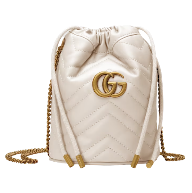 กระเป๋าแบรนด์เนม ราคาไม่เกิน 40,000 บาท รุ่น GG Marmont Mini Bucket Bag 2