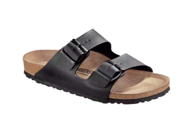 10 รองเท้าแตะ แคชชวล  ปี 2026 รวมแบรนด์ดัง Birkenstock, Adidas และ Crocs 1