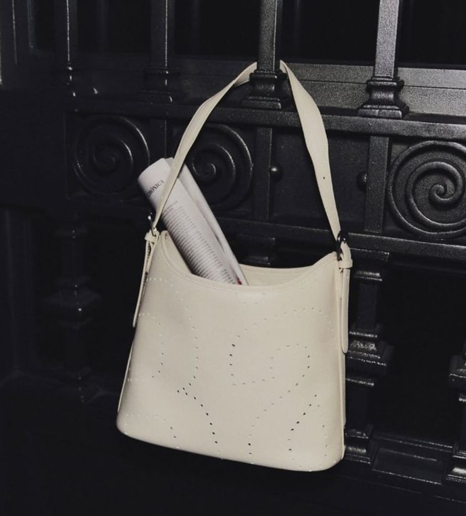 กระเป๋า Loop Bag Clound Mist 2