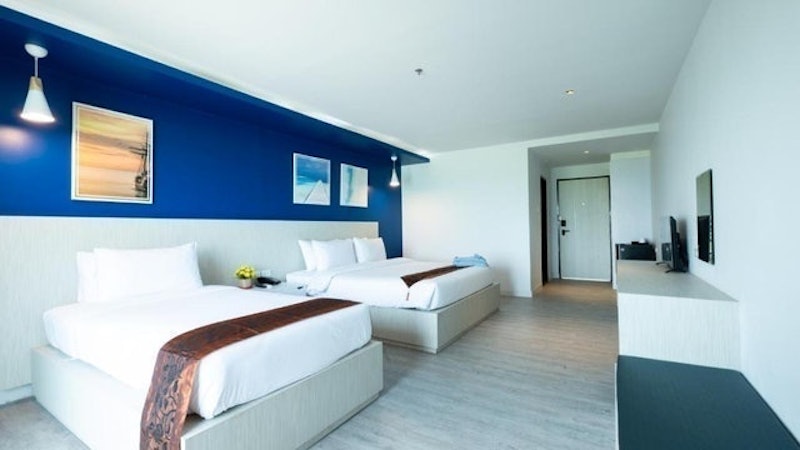 โรงแรมระยองติดทะเล Royal Phala Cliff Beach Resort 4