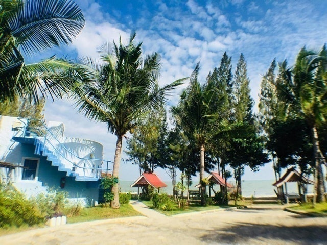 ที่พักบางสะพาน ติดทะเล หาดทรายแก้วรีสอร์ท บ้านกรูด 2