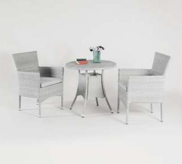 6. MODE DECOR ชุดโต๊ะในสวน รุ่นโซเฟีย 1