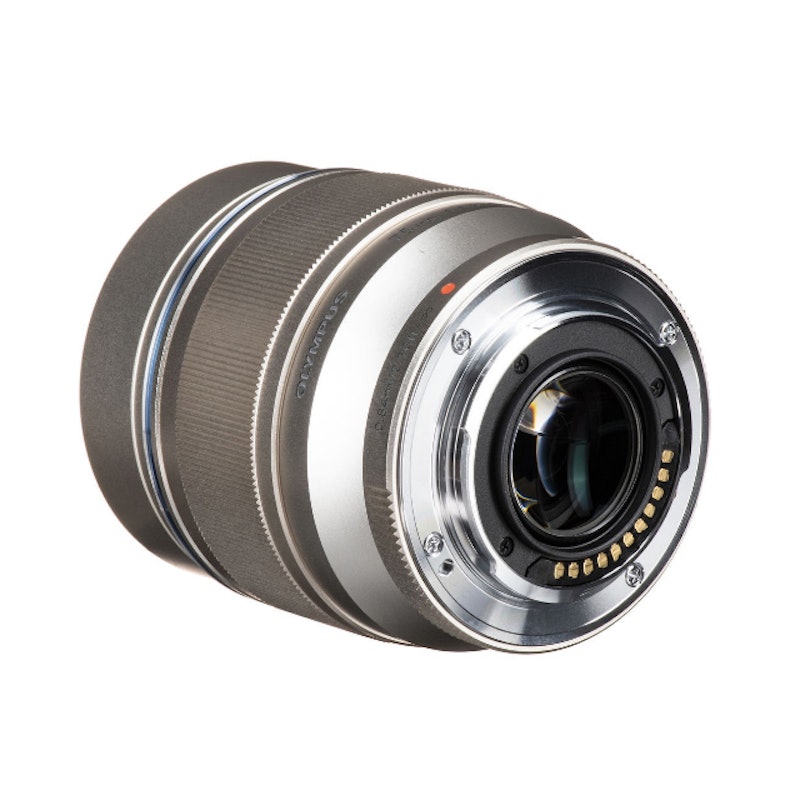 เลนส์ Olympus รุ่น M.ZUIKO DIGITAL ED 75mm F1.8 2