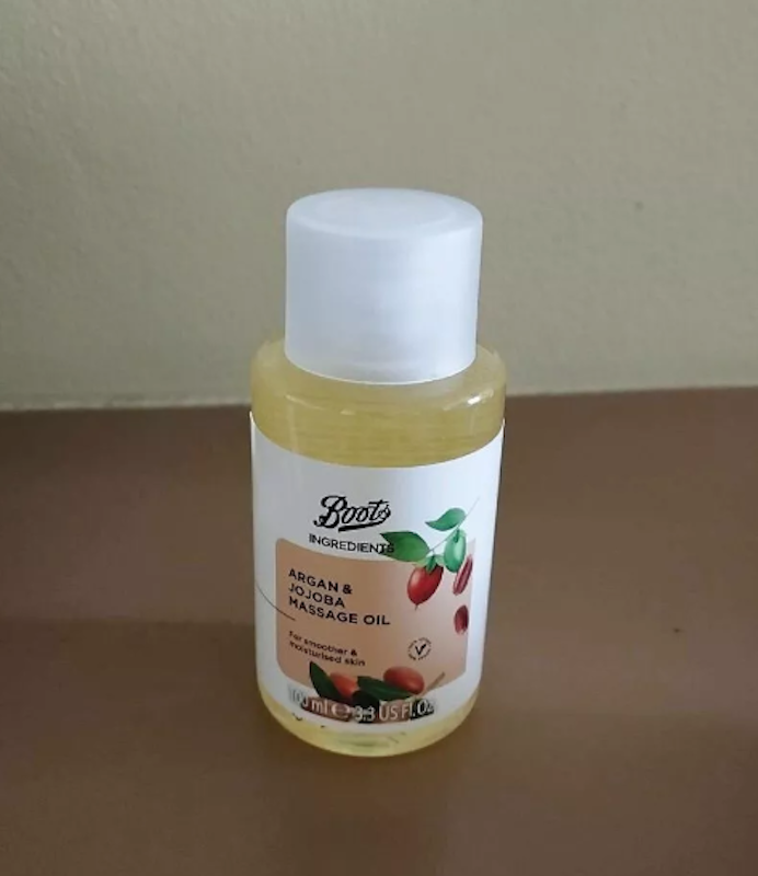Ingredients Argan & Jojoba Massage Oil 2