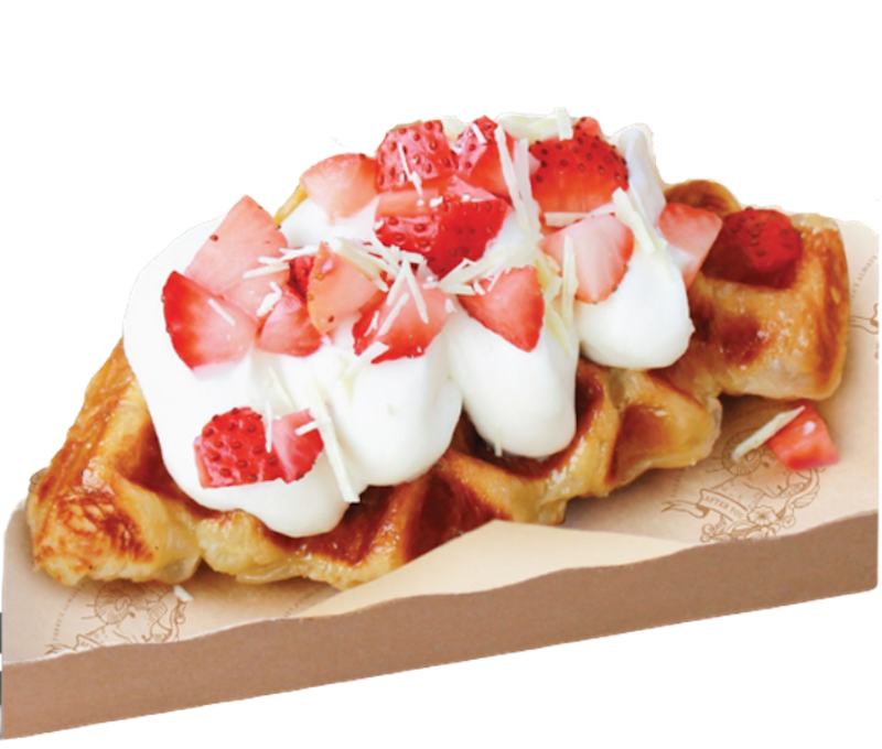 Croffle Strawberry & Cream ครัวซองต์วาฟเฟิล สตรอเบอร์รี่ครีม 1