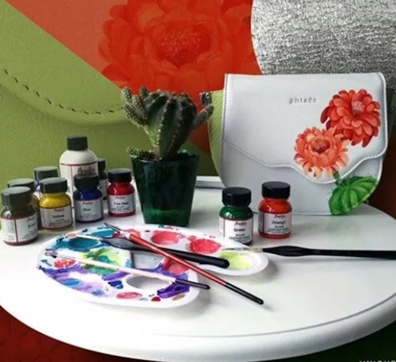 Acrylic Leather Paint 3