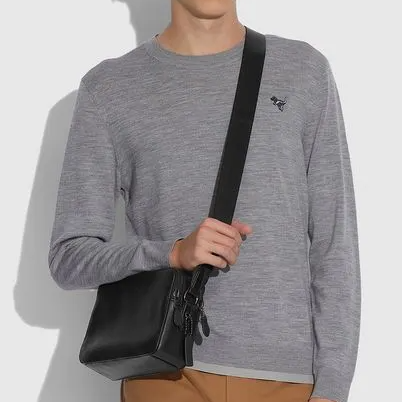 กระเป๋าสะพายข้าง Charter Crossbody 24 3