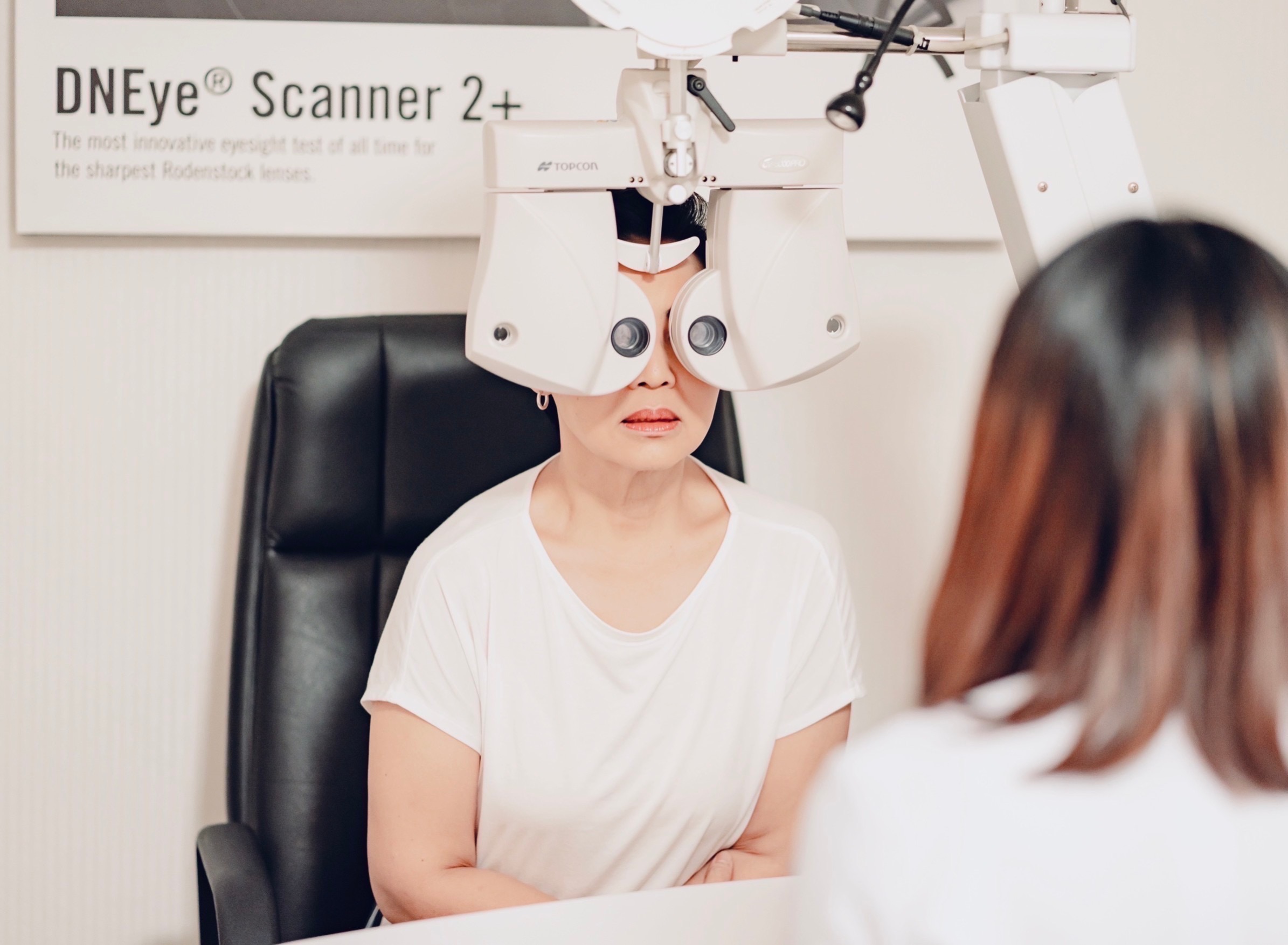 ร้านตัดแว่นโปรเกรสซีฟ  ORRA Vision Center 6