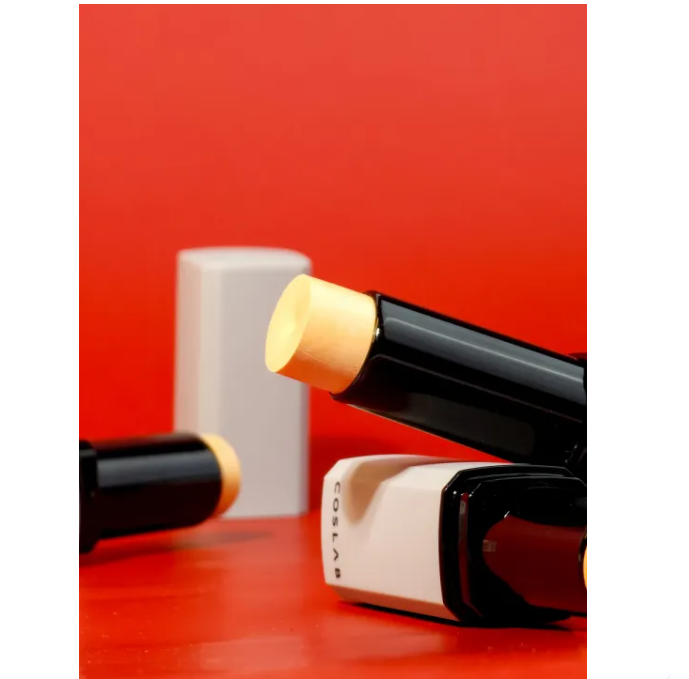 Studio Foundation Stick 3