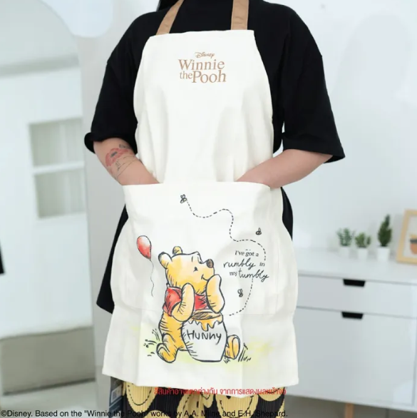 ผ้ากันเปื้อน Disney รุ่น POOH 3