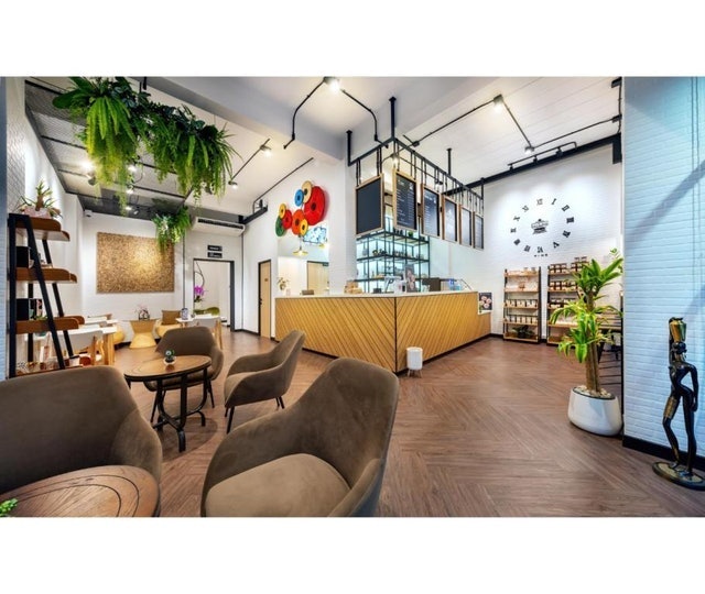 โรงแรมเปิดใหม่ กรุงเทพ Siam Subway Hostel and Cafe 5