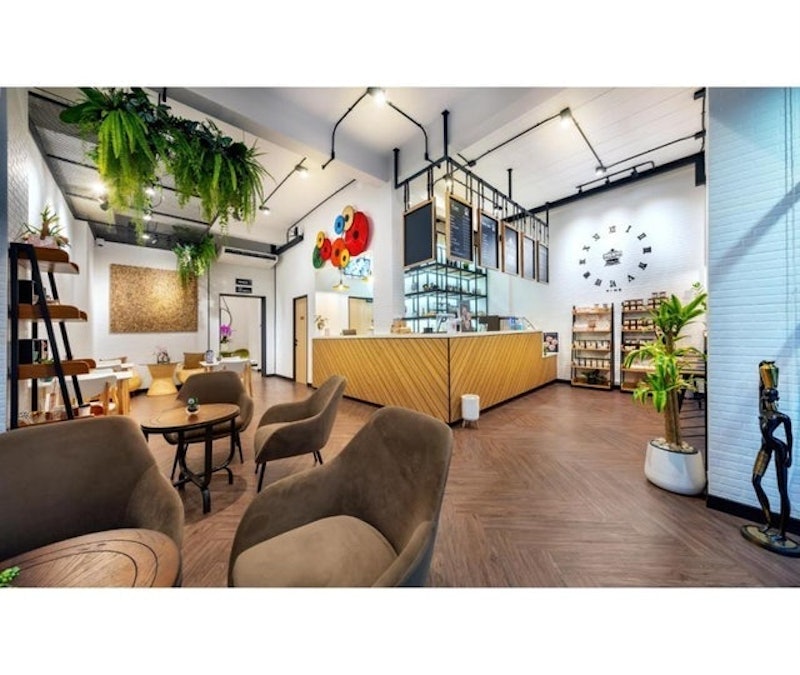โรงแรมเปิดใหม่ กรุงเทพ Siam Subway Hostel and Cafe 5