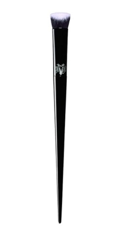 แปรงสำหรับคอนซีลเลอร์ Lock-It Edge Concealer Brush 40 1